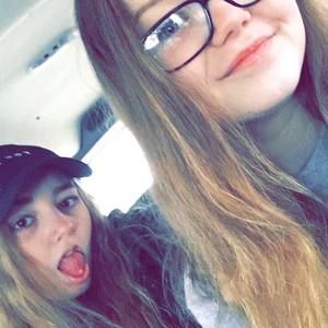 Meet your Posher, Celeste